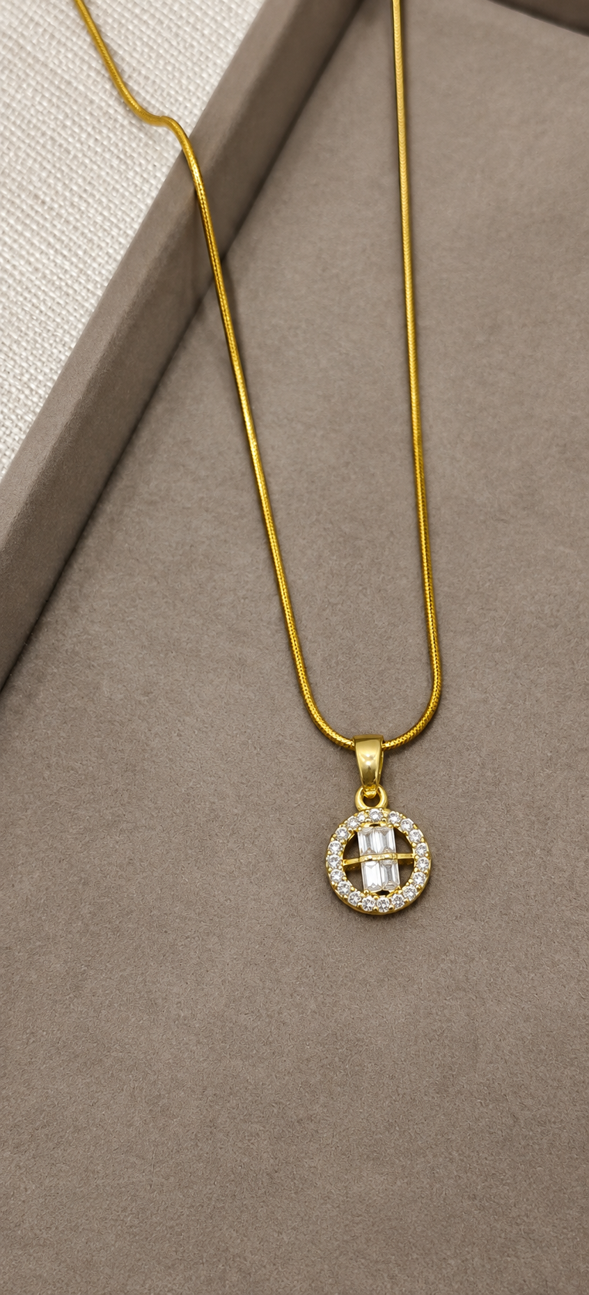 Diamond Circle Chain