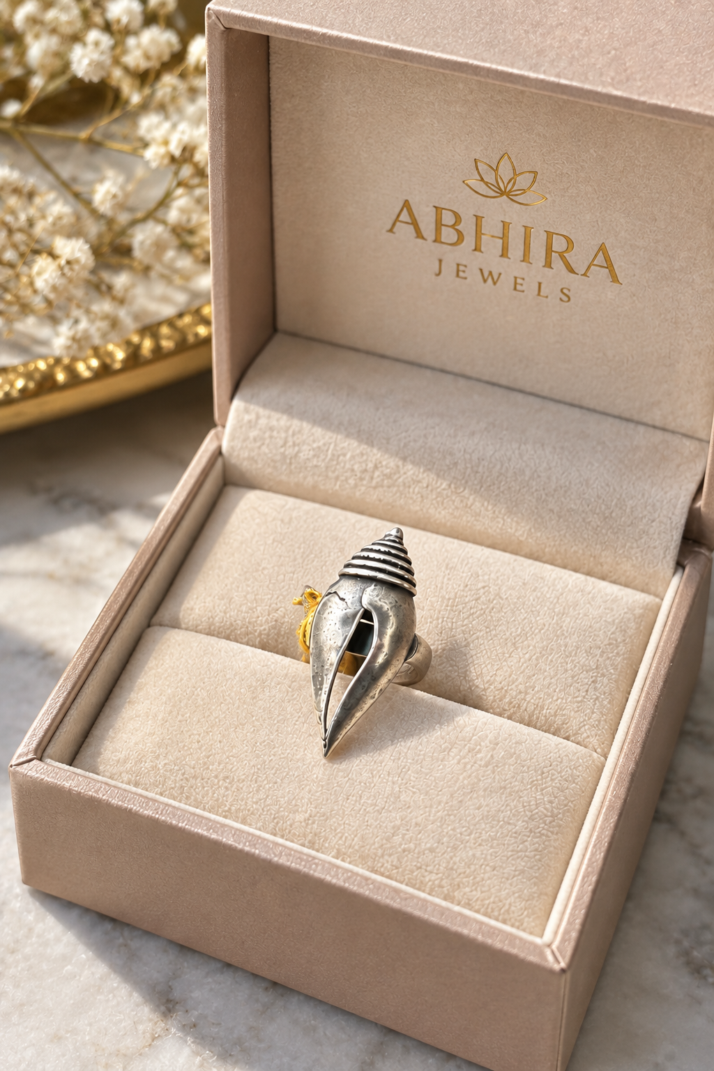 Shankh Statement Oxidized Ring