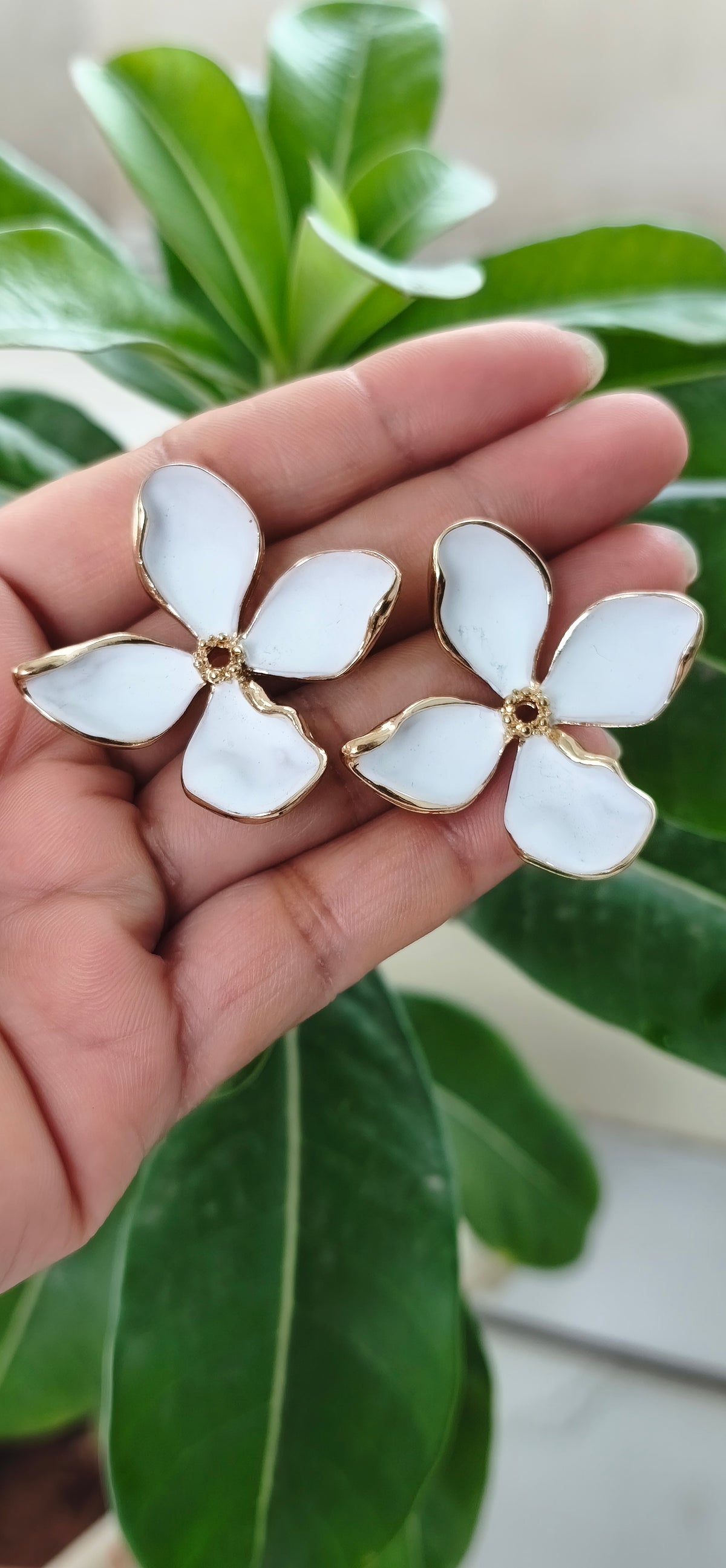 White Bloom Flower Earrings