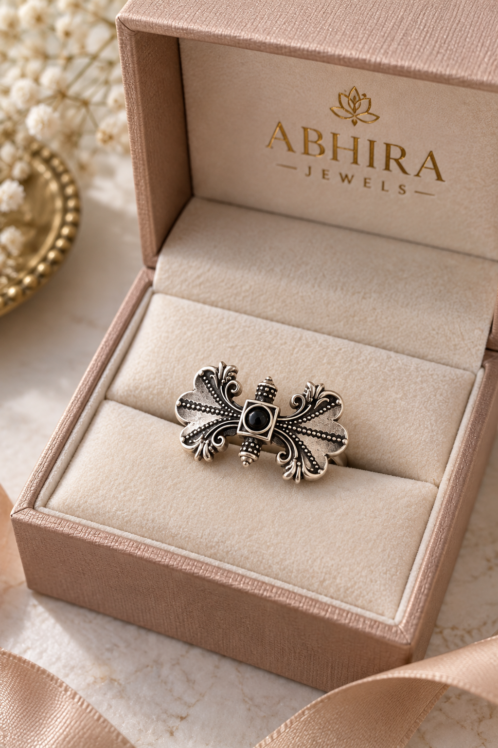 🖤 Vintage Bow Statement Ring
