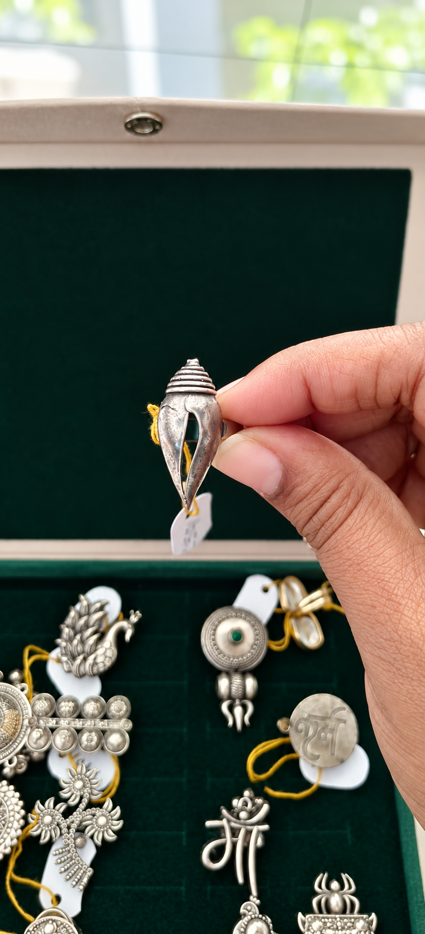 Shankh Statement Oxidized Ring
